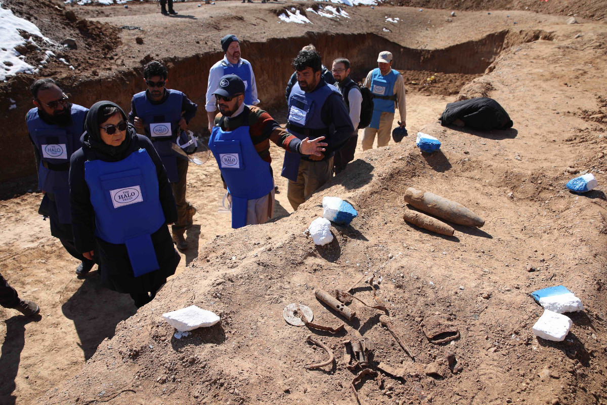 UNAMA Chief Roza Otunbayeva visits a demining site outside of Kabul. (Photo by UNAMA)